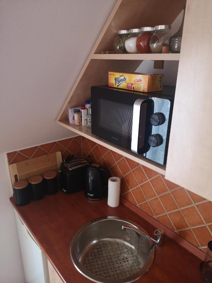 Orsika Hilltop Apartman Еґер Екстер'єр фото